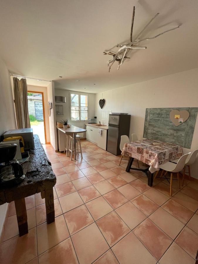 Le Bois Flotte Villa Arrigny Ngoại thất bức ảnh
